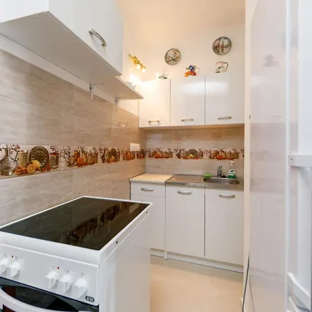 Tilia 1 By Interhome شقة