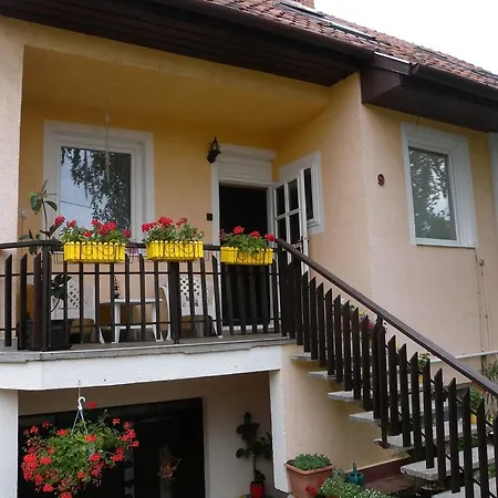 Apartment Balatonalmadi 1 * 巴拉顿诺尔马迪