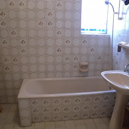 度假居 Apartment Balatonalmadi 1 *
