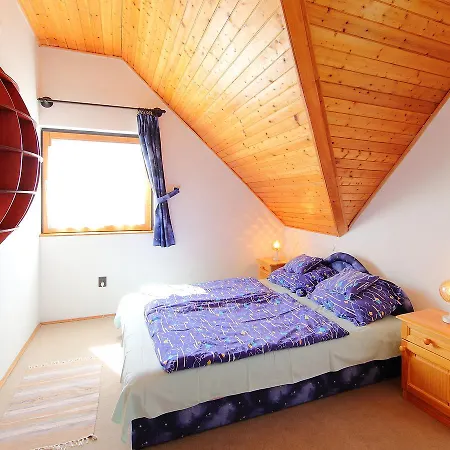 Apartment Balatonalmadi 1 度假居