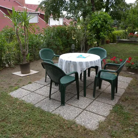 度假居 Apartment Balatonalmadi 1